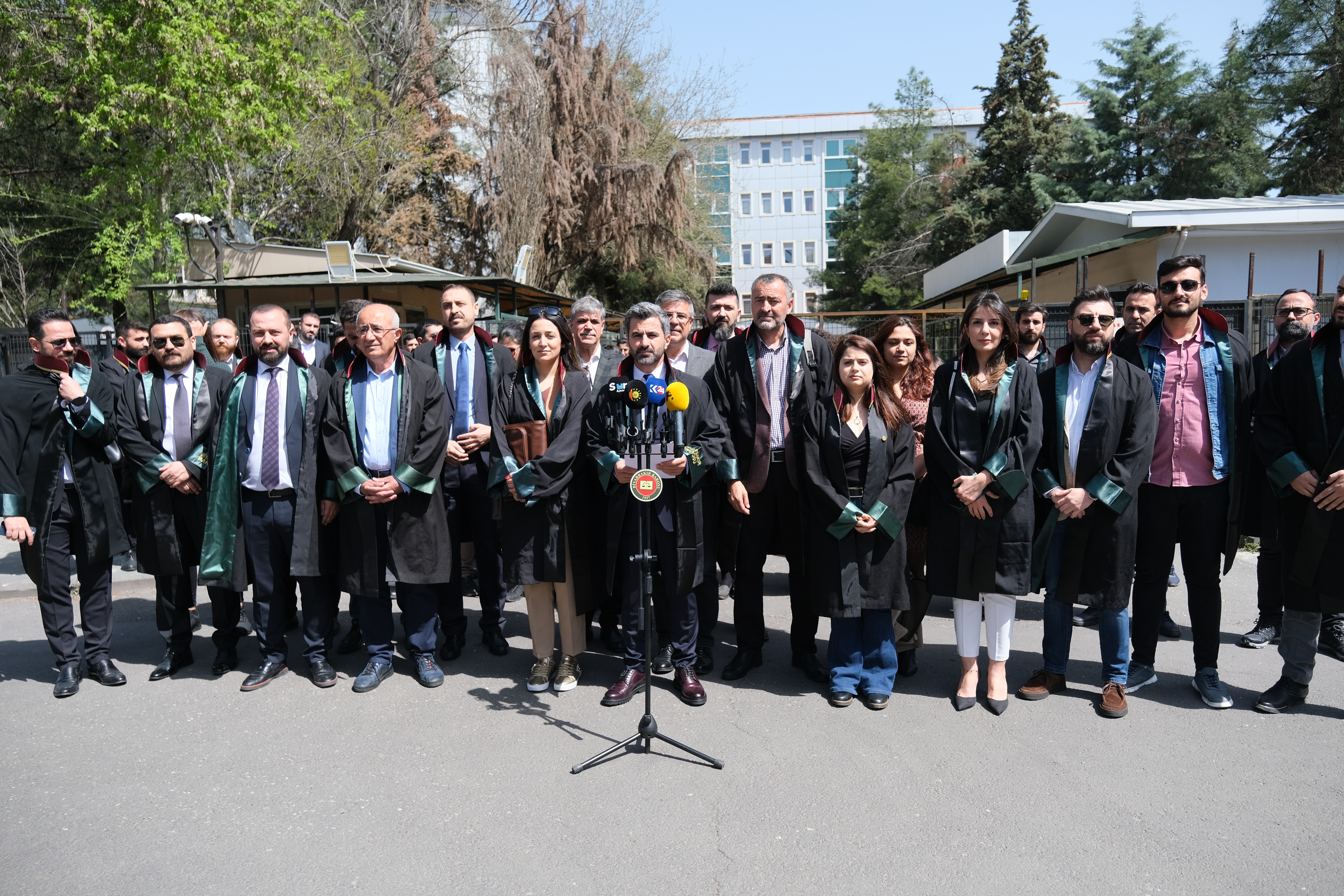 5 Nisan Avukatlar Gününüzü Kutluyoruz.. — 3