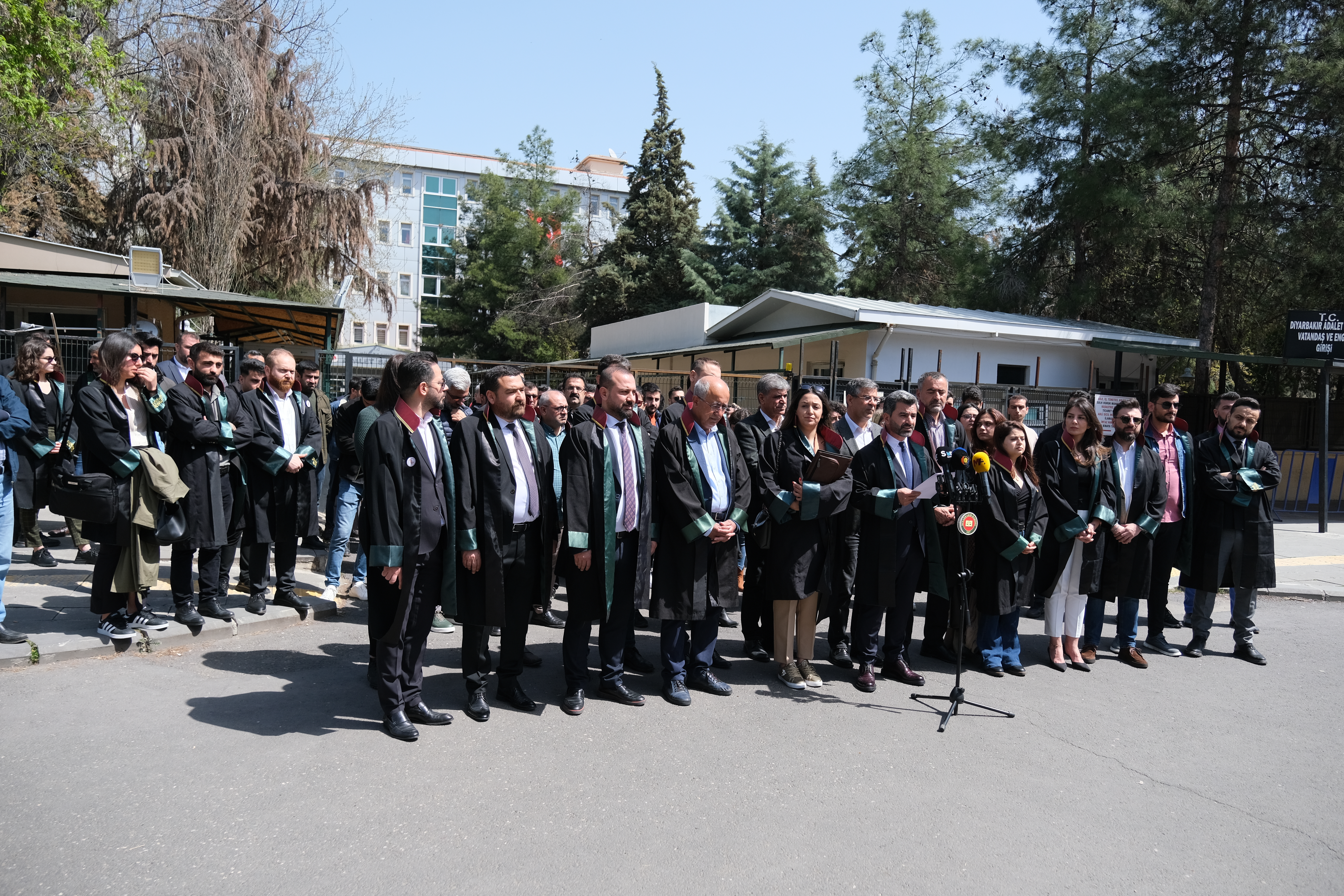 5 Nisan Avukatlar Gününüzü Kutluyoruz.. — 4