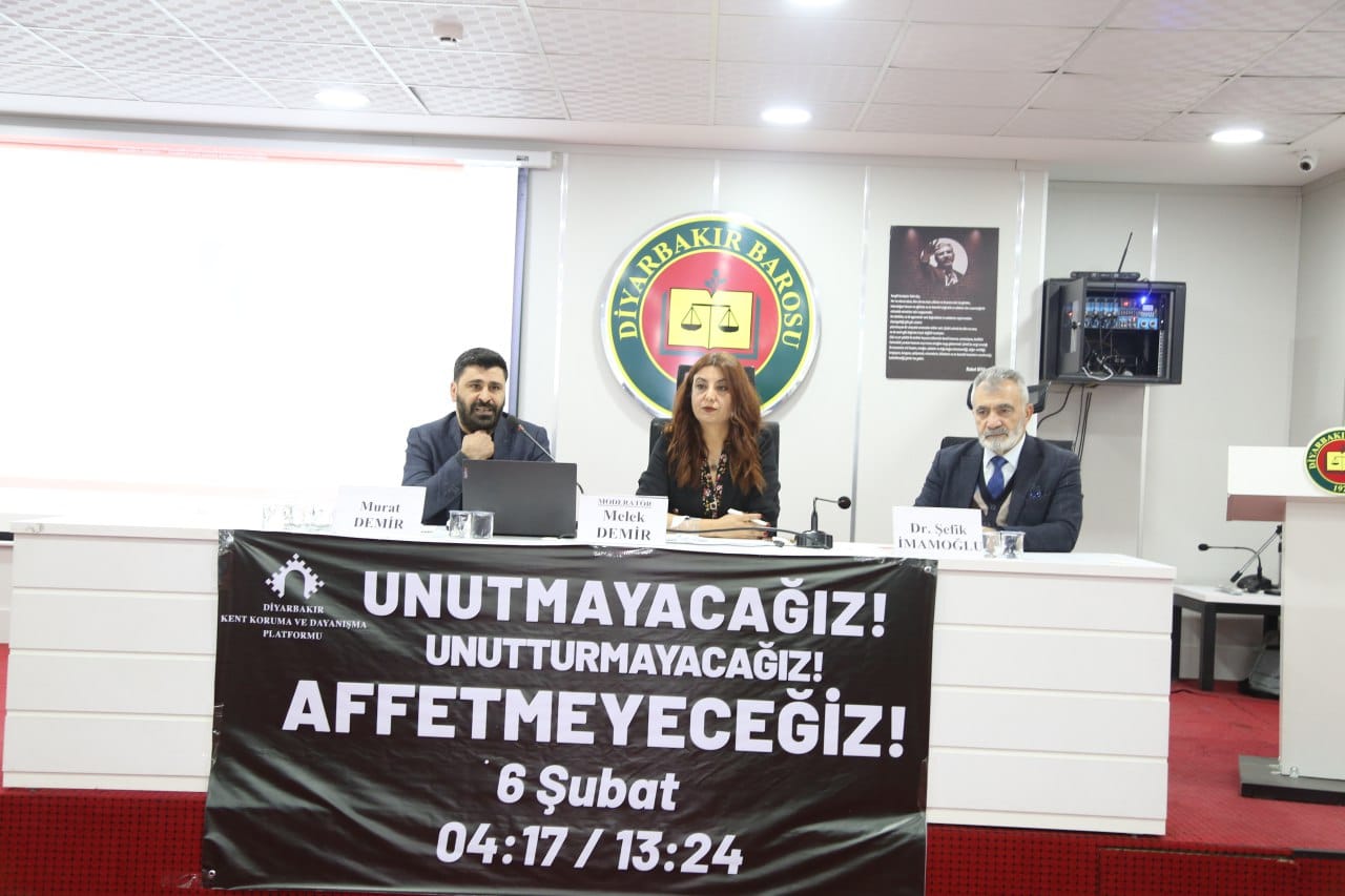 6 Şubat Depremi'nin Yıldönümü Anma Programı Kapsamında Panel Düzenlendi — 3