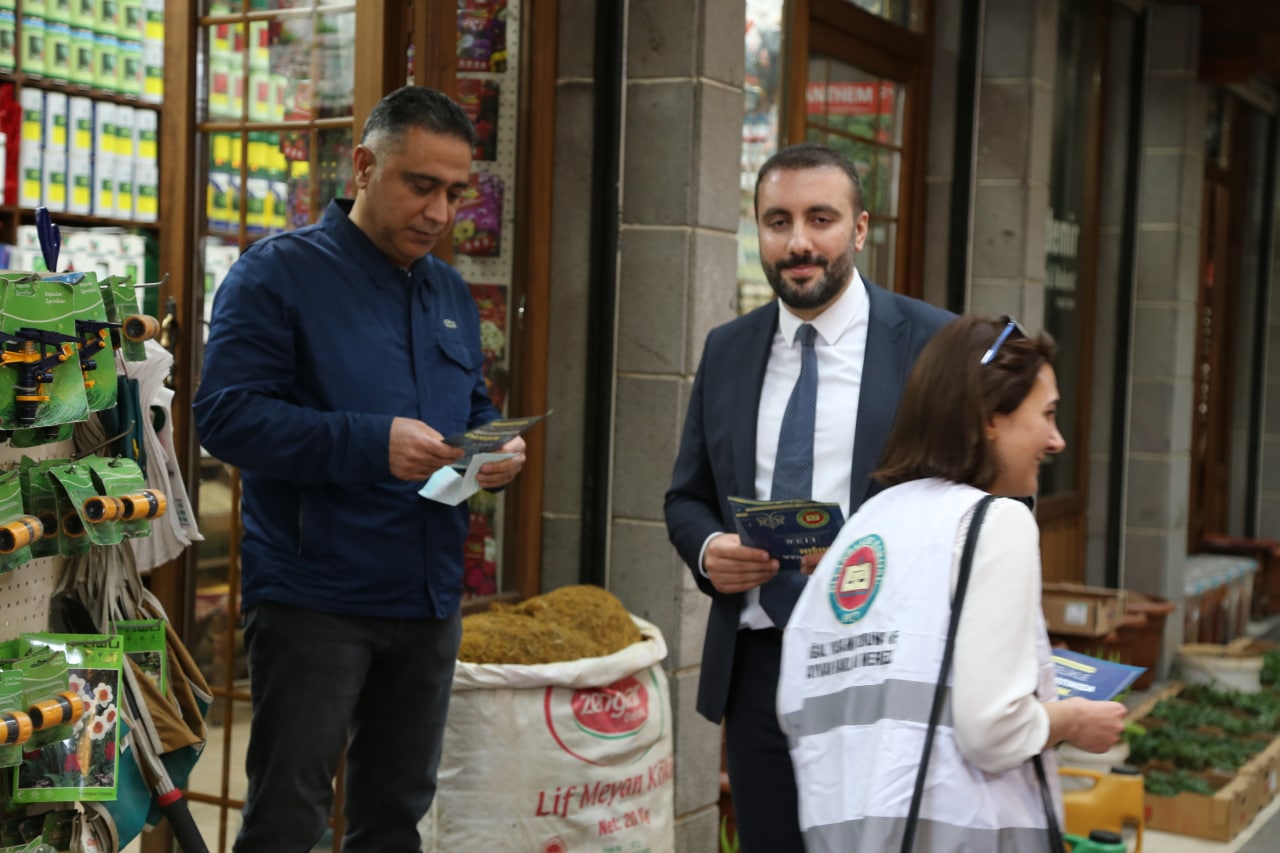 Hasar danışmanlık şirketleriyle mücadele adına merkezimiz tarafından broşür etkinliği düzenlendi — 12