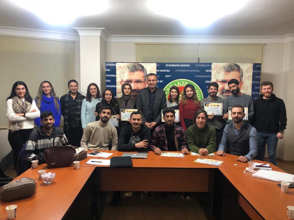 "Travmanın sağaltılmasında etkili bir yol olarak oyun" projesi sertifikaları verildi — 1