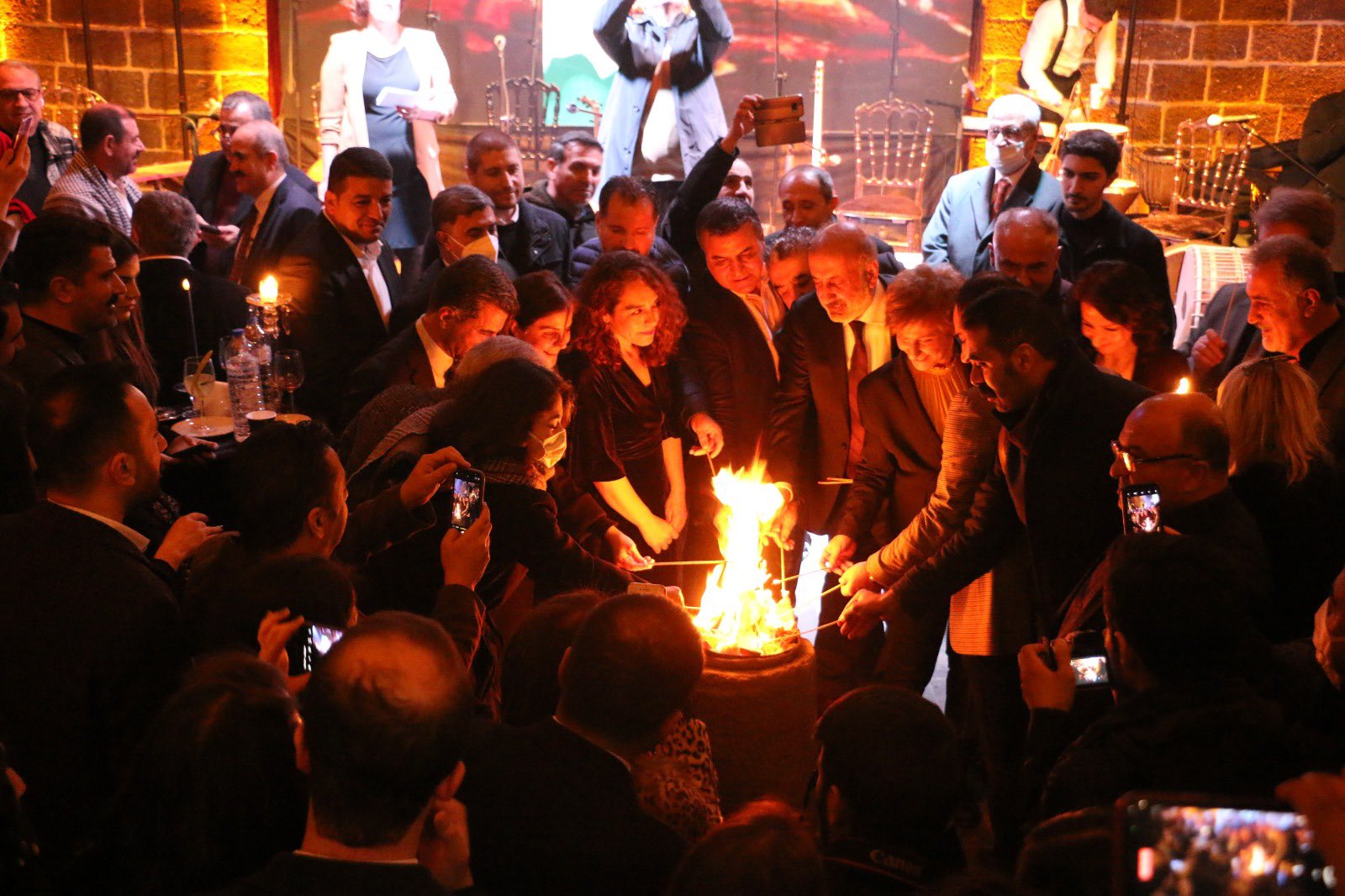 Li Amedê Ji Hêla 18 Rêxistinên Civaka Sivîl Ve Ku Baroya Me Jî Têde Cih Digre Resepsiyona Newrozê Hat Lidarxistin. — 3