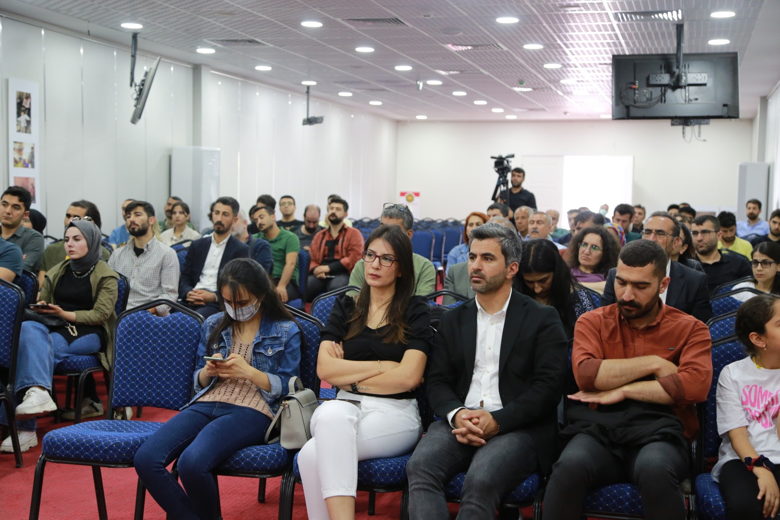 15ê Gulanê Cejna Zimanê Kurdî Pîroz Be! — 2
