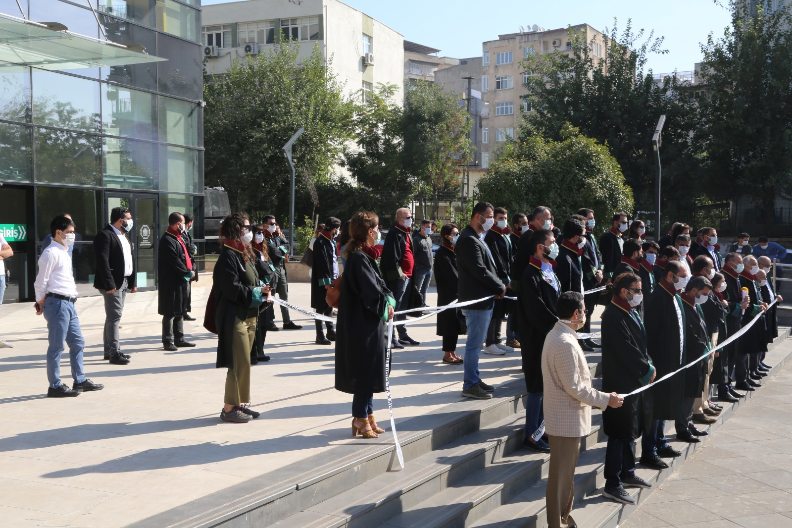 Daxuyanîya Me ya Çapemenîyê ya Di Der Barê Qedexe Bûna Desteya Me ya Giştî ya Asayî ya 47an a Baroya me da… — 5