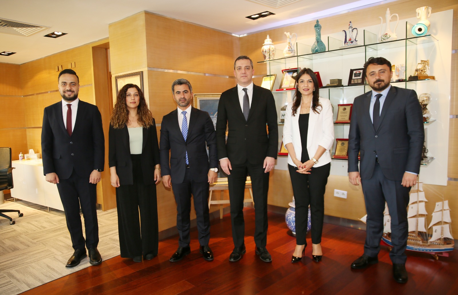 Baro Başkanımız Nahit EREN ve Yönetim Kurulumuz Türkiye Barolar Birliği'ne Ziyarette Bulundu — 1