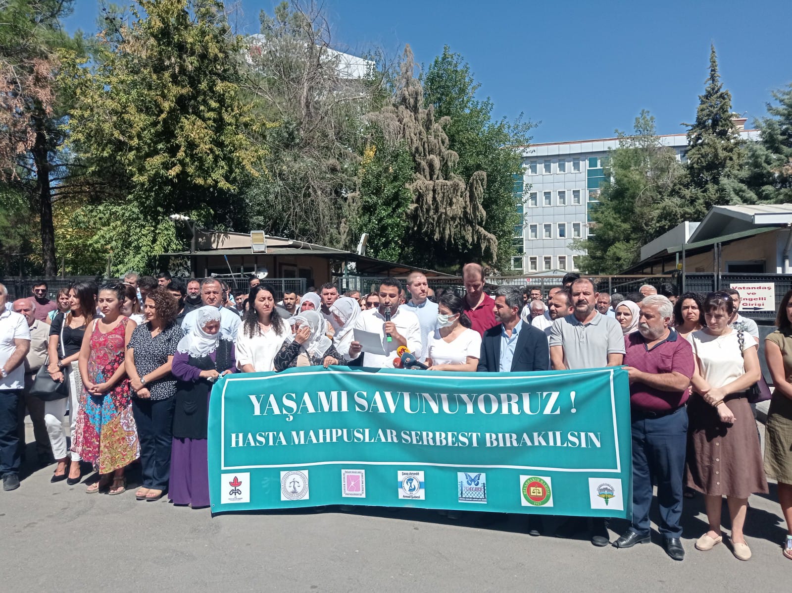 Yaşamı savunuyor; ağır hasta mahpusların serbest bırakılmasını talep ediyoruz! — 2