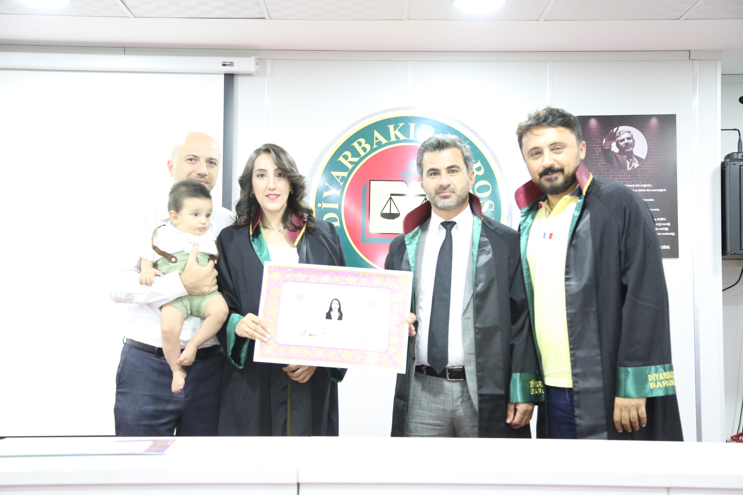 On Üç Meslektaşımız Avukatlık Yeminini İcra Ederek Aramıza Katıldı. — 2