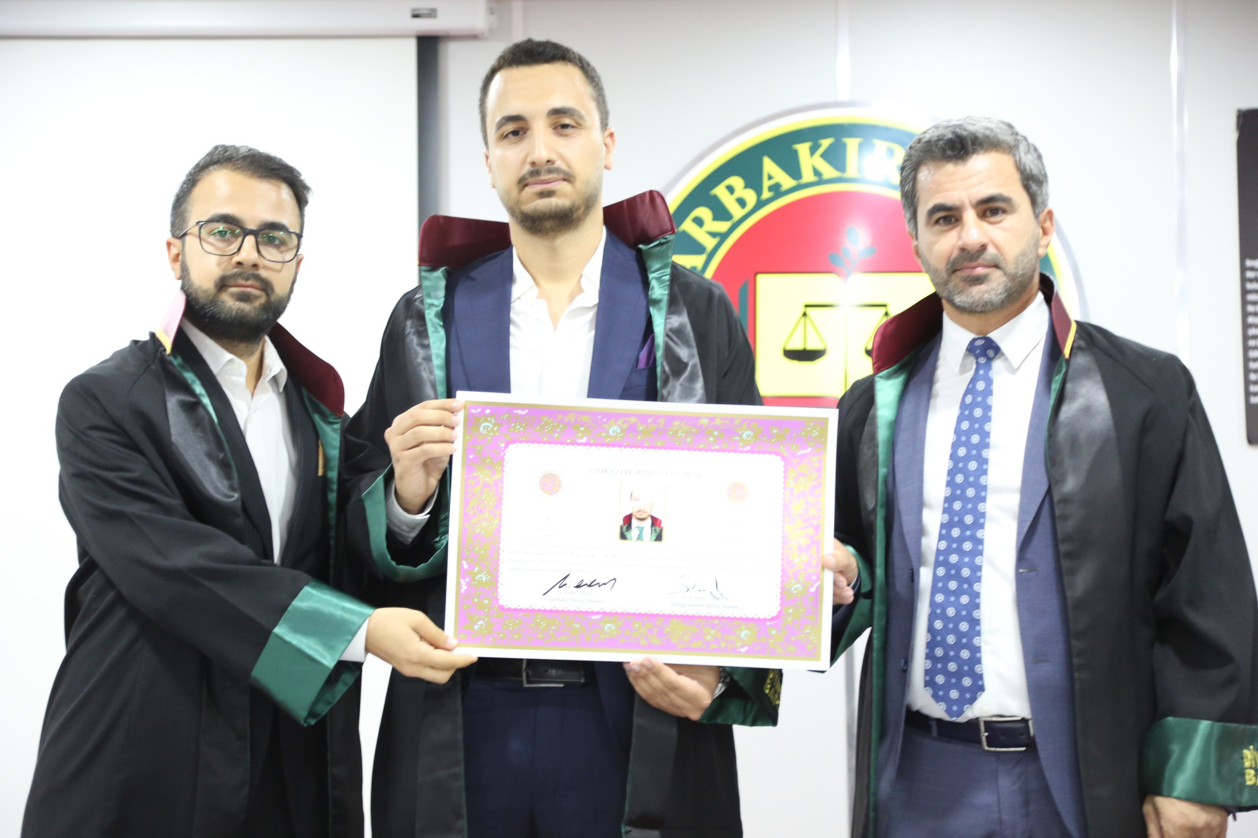 Yirmi Sekiz Meslektaşımız Avukatlık Yeminini İcra Ederek Aramıza Katıldı. — 9