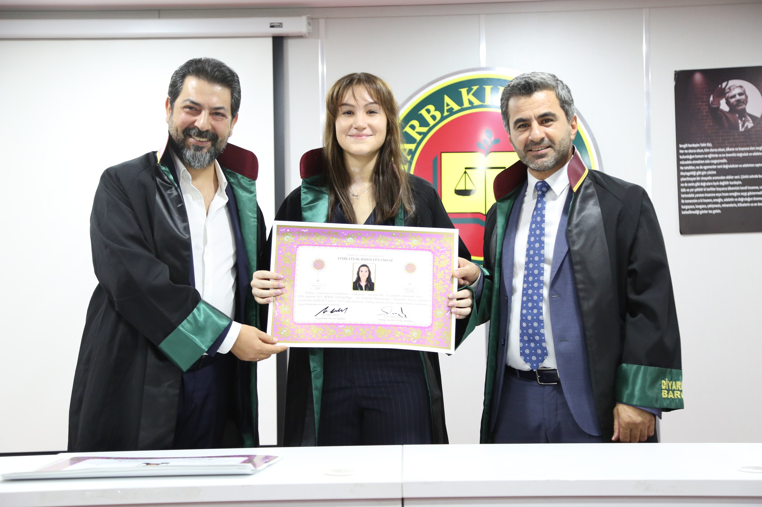 Yirmi Sekiz Meslektaşımız Avukatlık Yeminini İcra Ederek Aramıza Katıldı. — 13