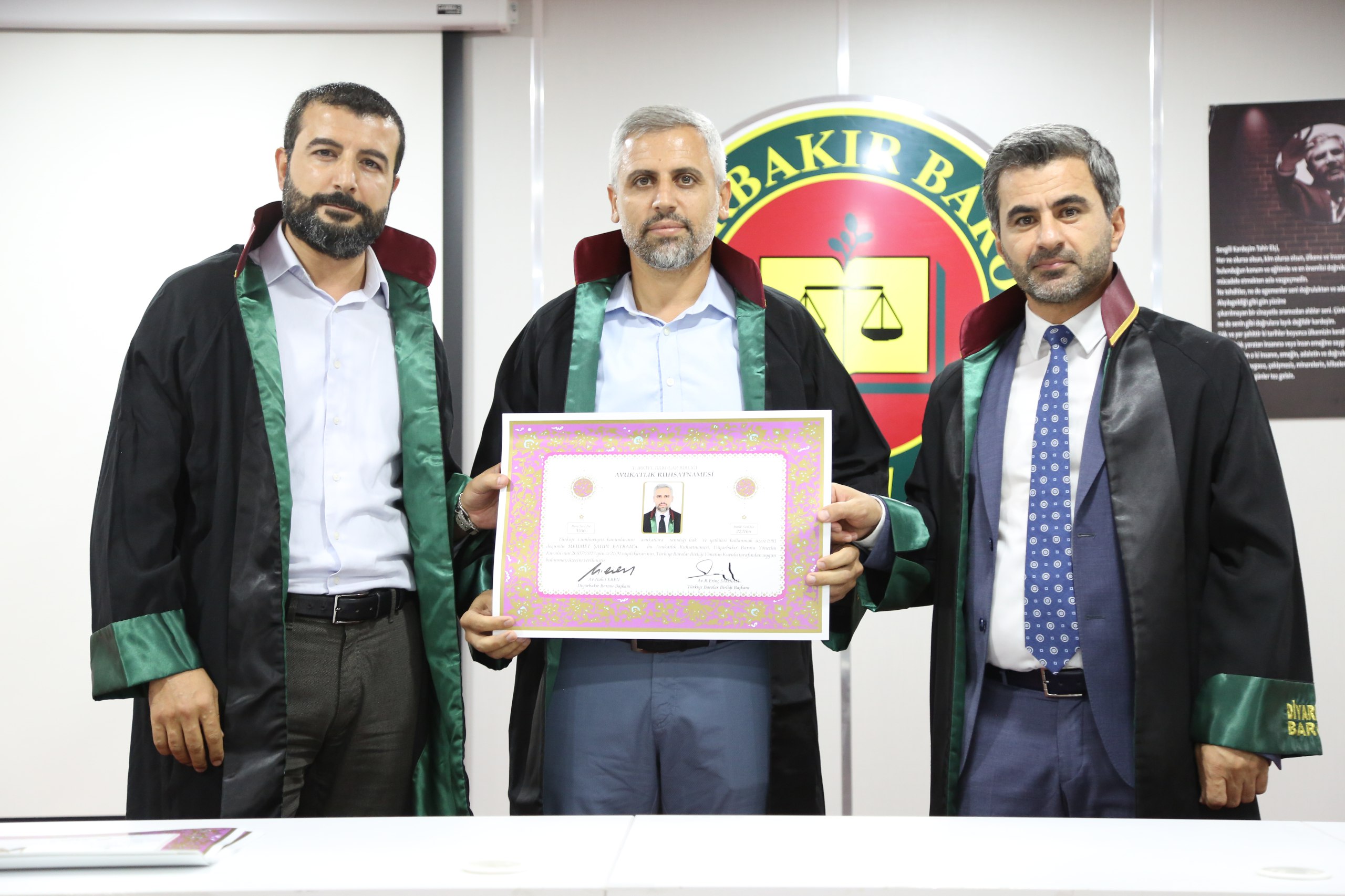 Yirmi Sekiz Meslektaşımız Avukatlık Yeminini İcra Ederek Aramıza Katıldı. — 15