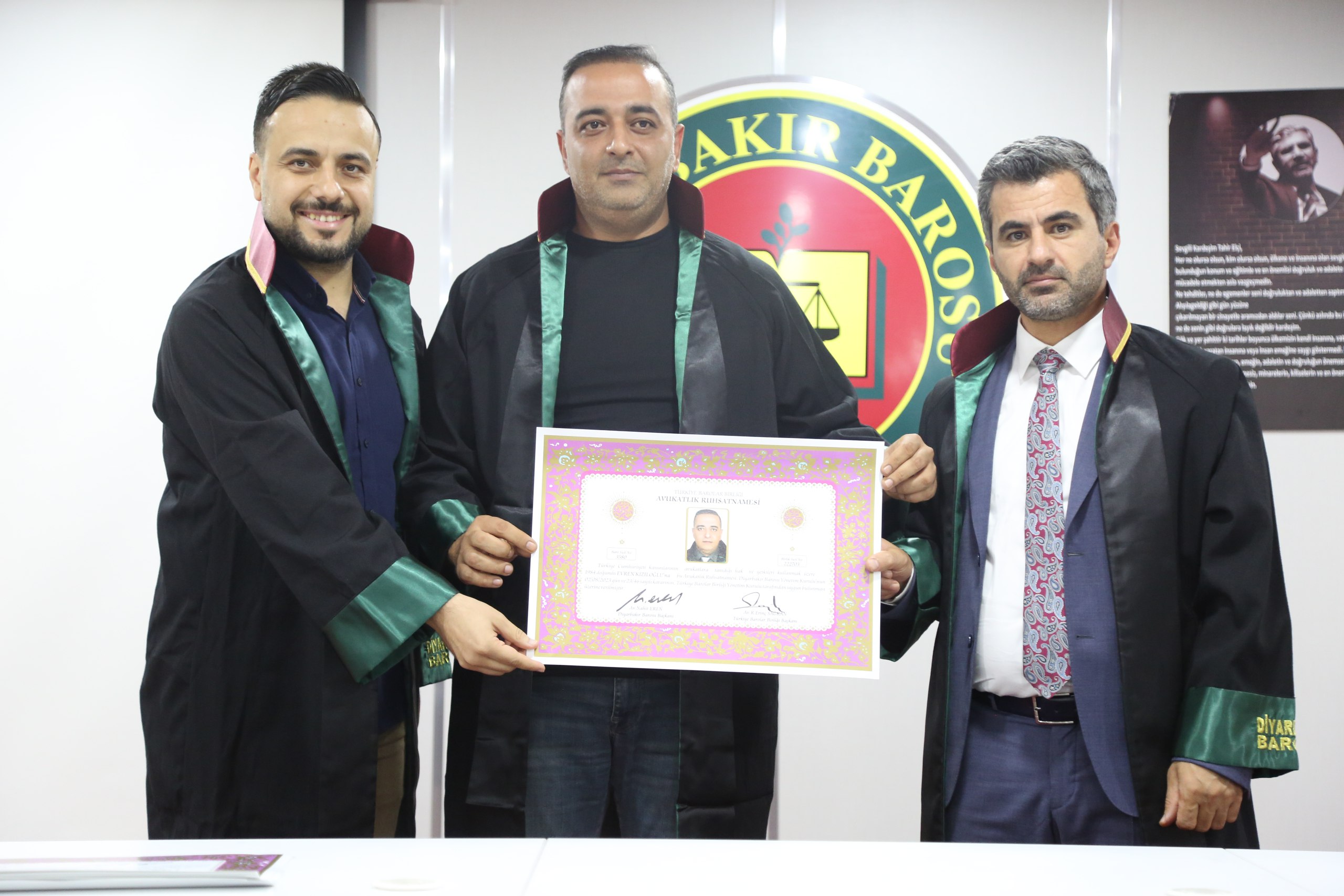 Yirmi Üç Meslektaşımız Avukatlık Yeminini İcra Ederek Aramıza Katıldı. — 17