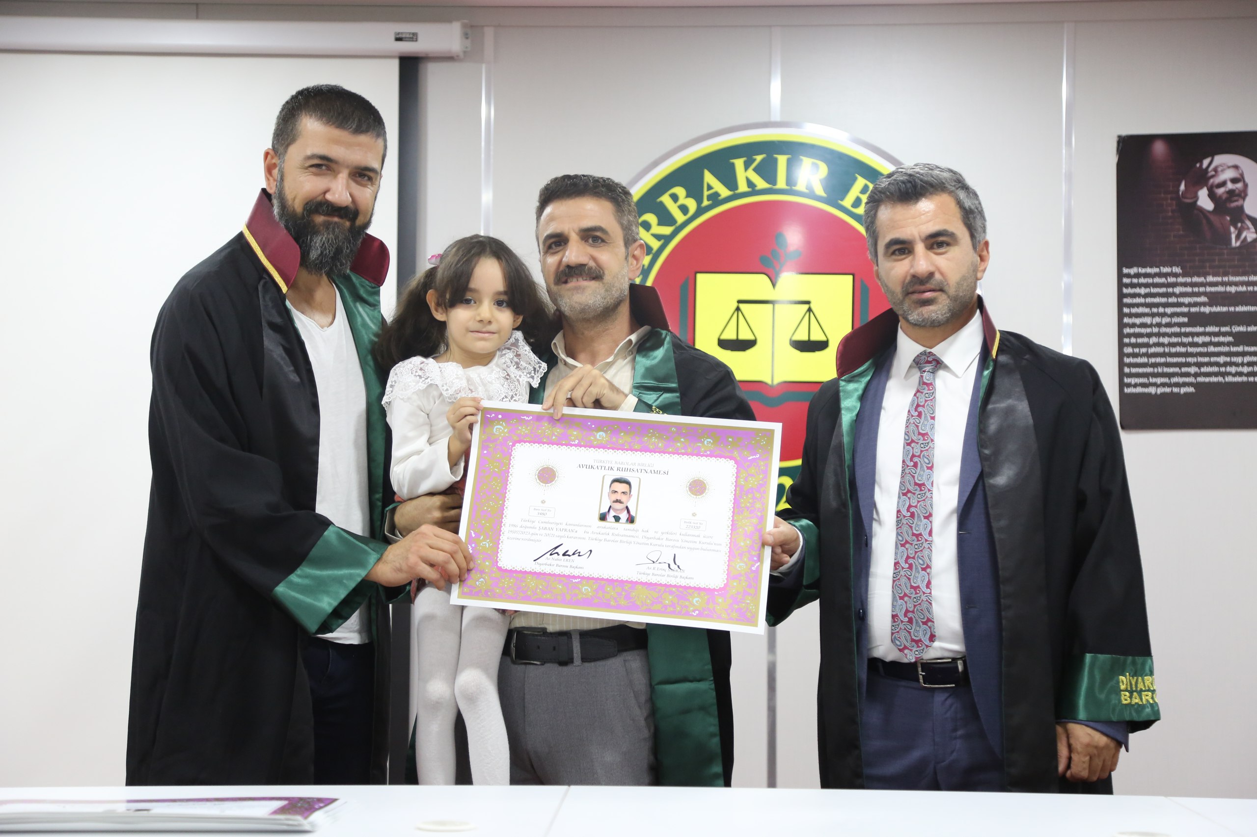 Yirmi Üç Meslektaşımız Avukatlık Yeminini İcra Ederek Aramıza Katıldı. — 14