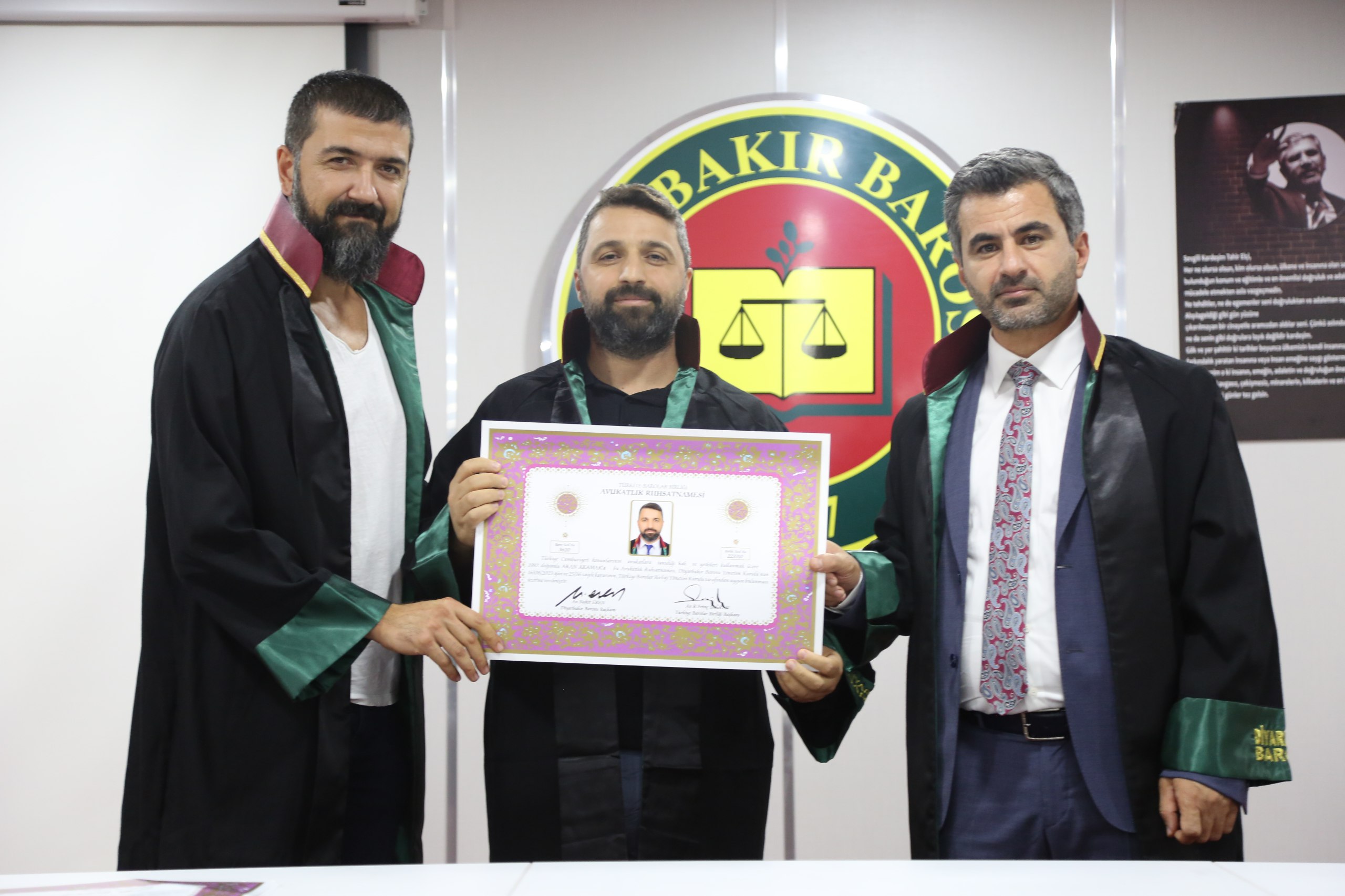 Yirmi Üç Meslektaşımız Avukatlık Yeminini İcra Ederek Aramıza Katıldı. — 9