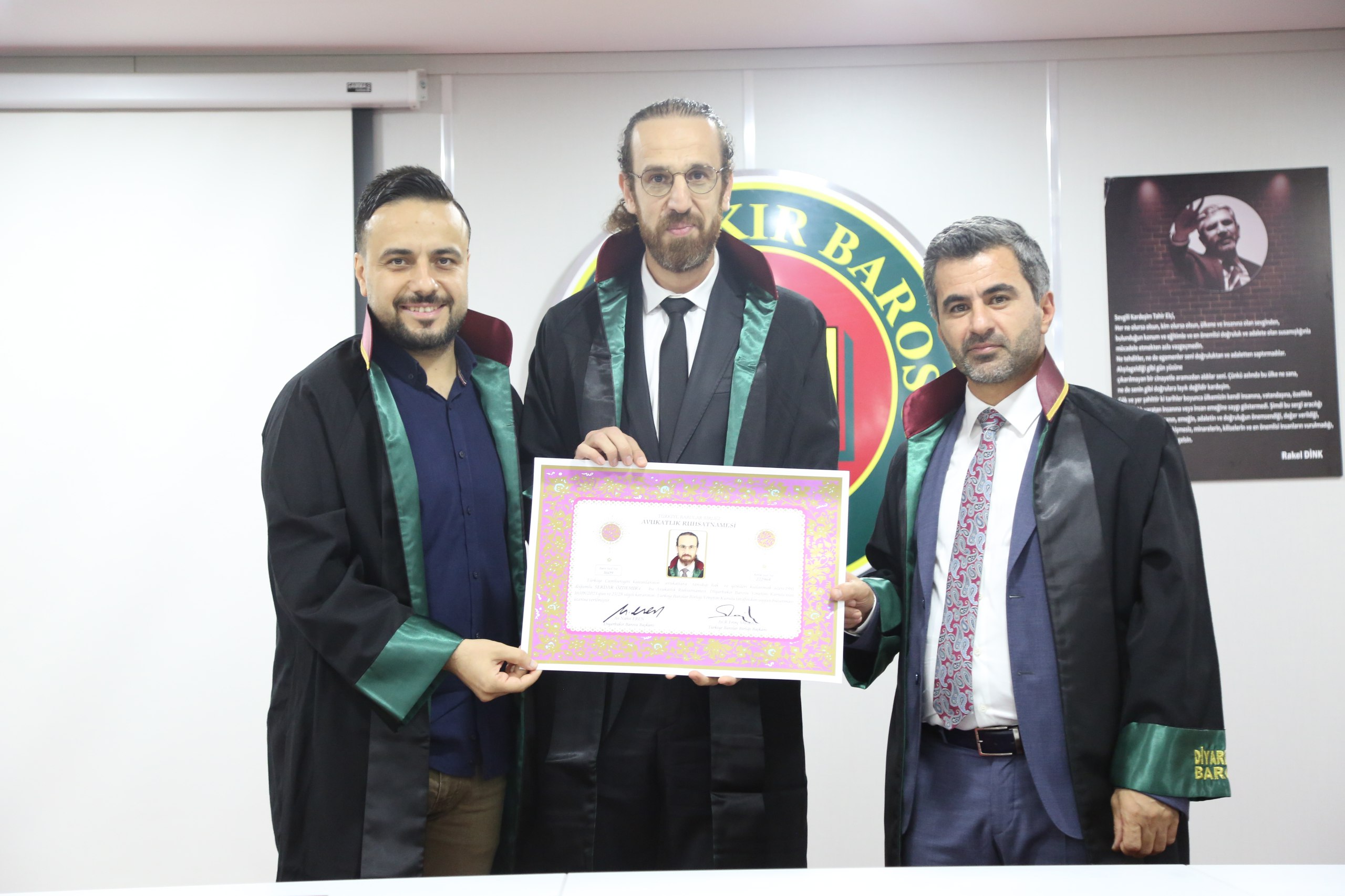 Yirmi Üç Meslektaşımız Avukatlık Yeminini İcra Ederek Aramıza Katıldı. — 6