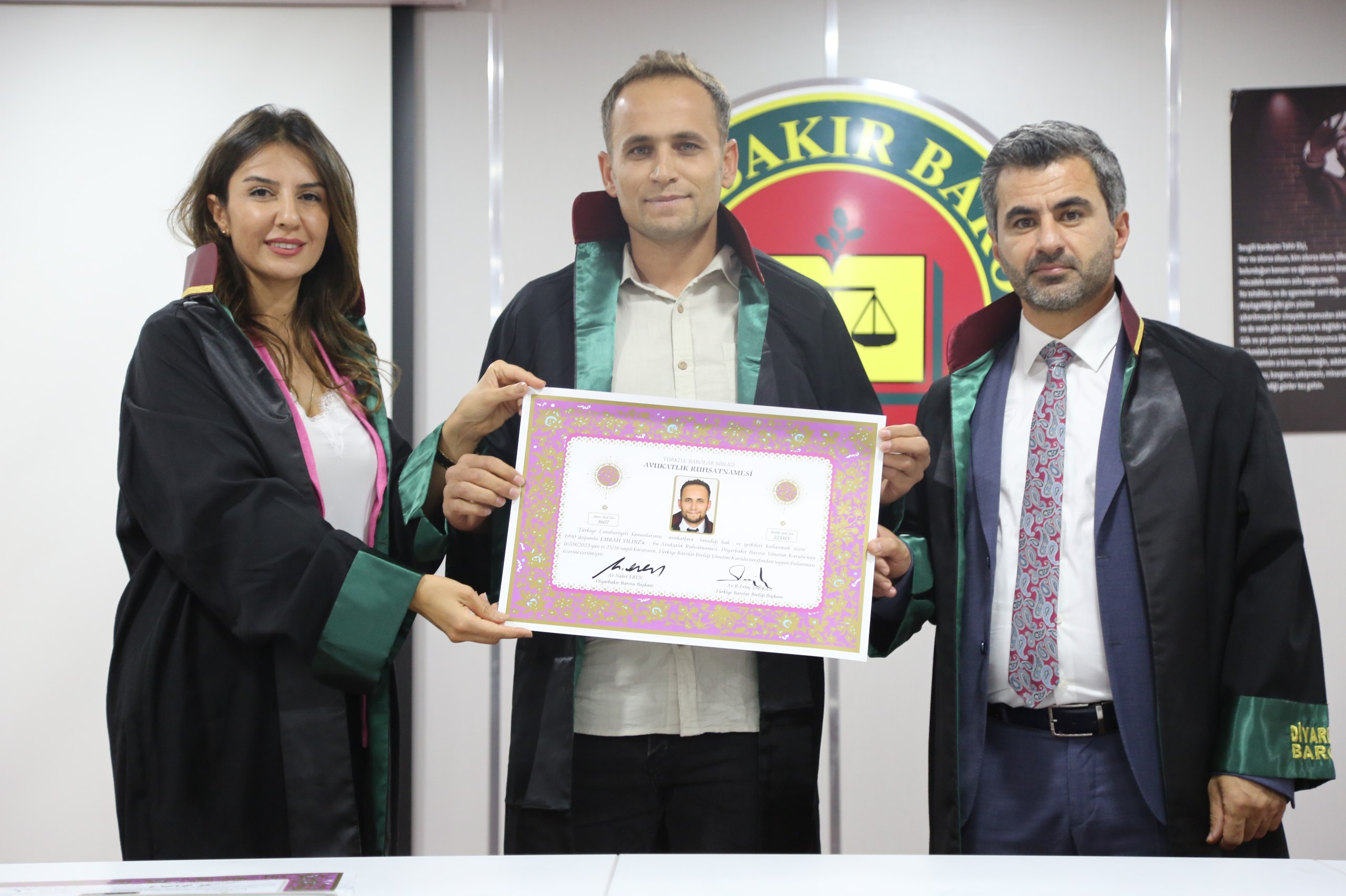 Yirmi Üç Meslektaşımız Avukatlık Yeminini İcra Ederek Aramıza Katıldı. — 4