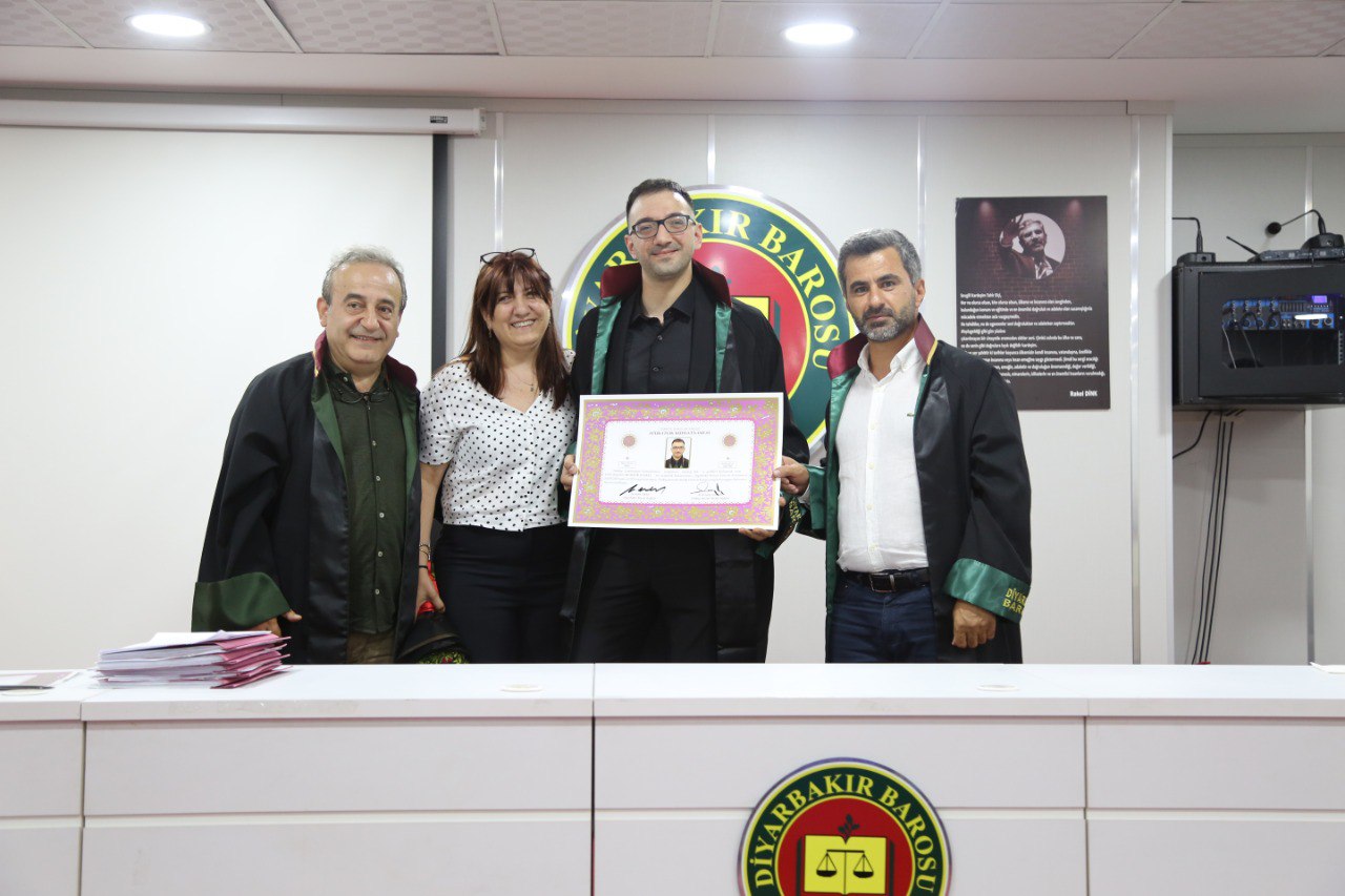 Altı Meslektaşımız Avukatlık Yeminini İcra Ederek Aramıza Katıldı. — 2