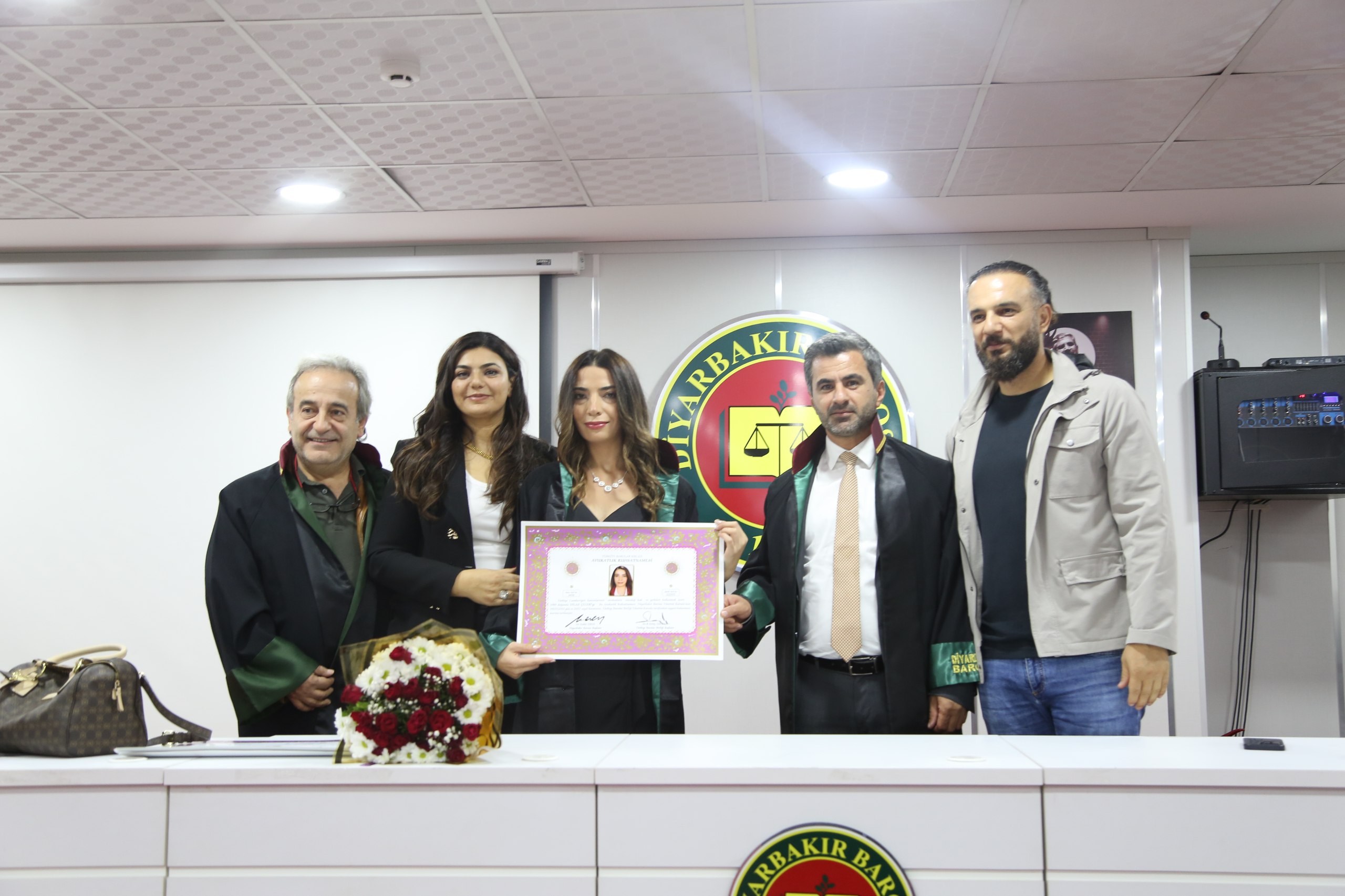 On Sekiz Meslektaşımız Avukatlık Yeminini İcra Ederek Aramıza Katıldı. — 9