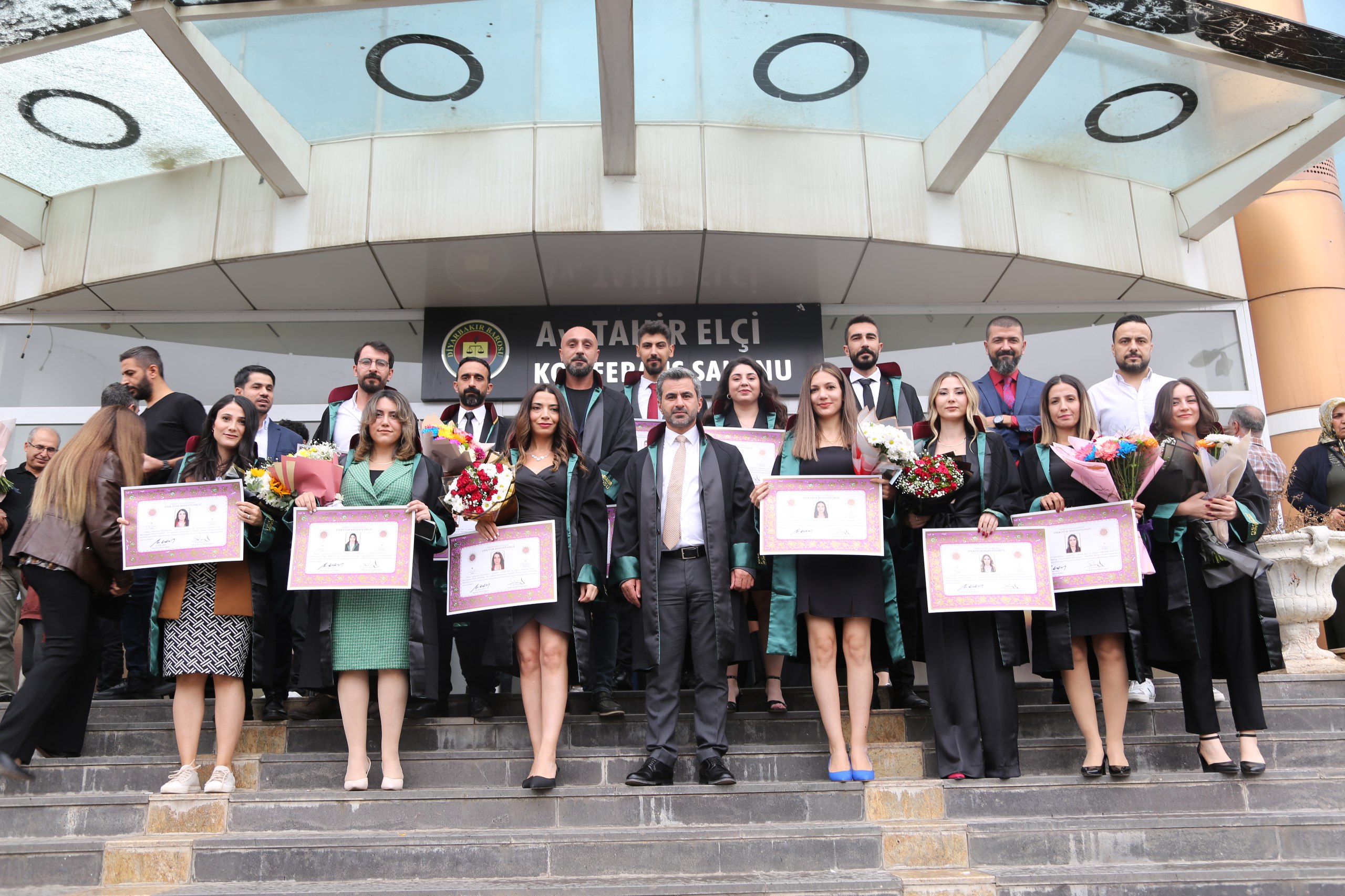 On Sekiz Meslektaşımız Avukatlık Yeminini İcra Ederek Aramıza Katıldı. — 18