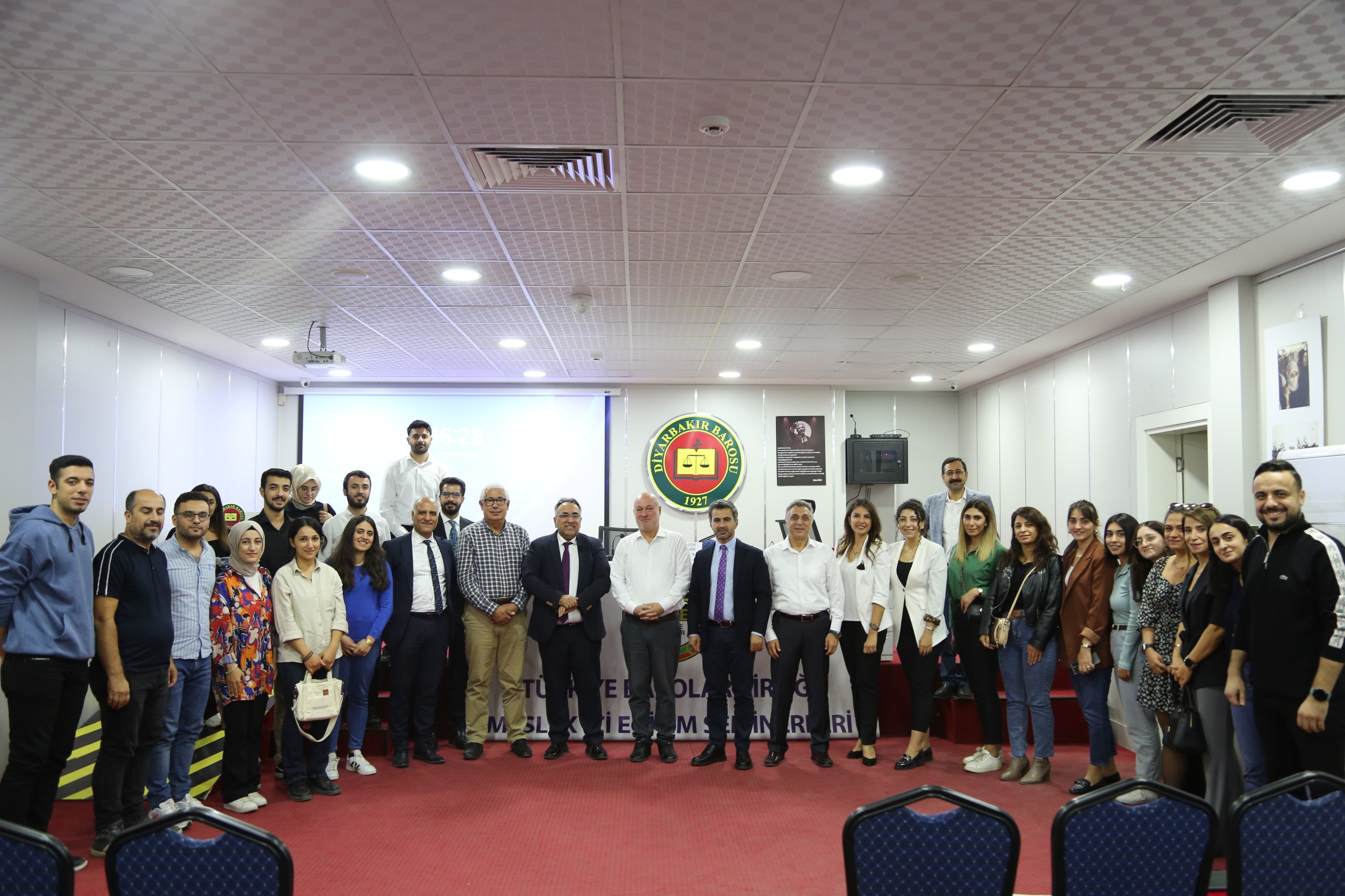 Deprem Hukuku' Konulu Meslek İçi Eğitim Yapıldı — 3