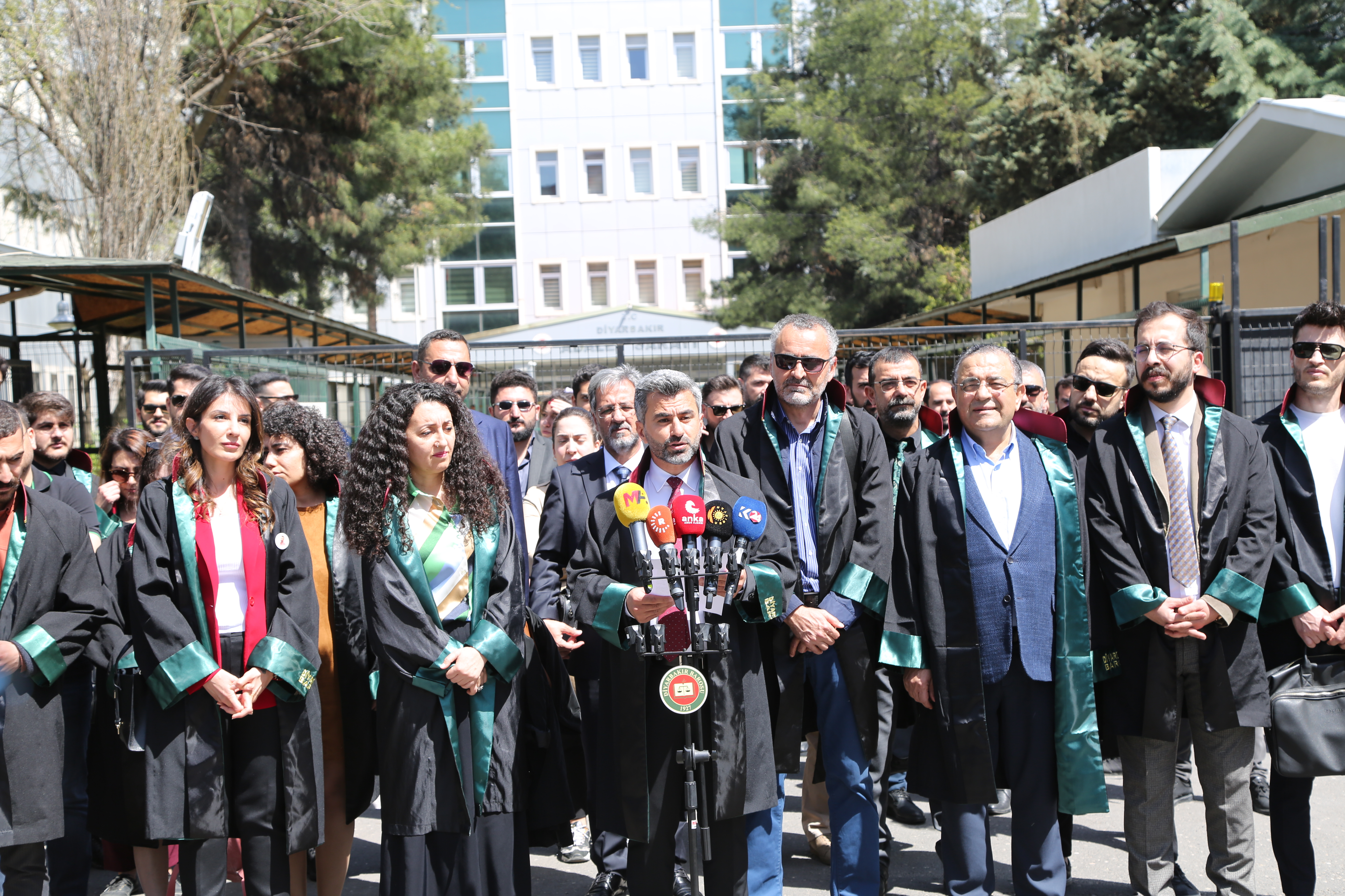 5 Nisan Avukatlar Gününüzü Kutluyoruz — 2