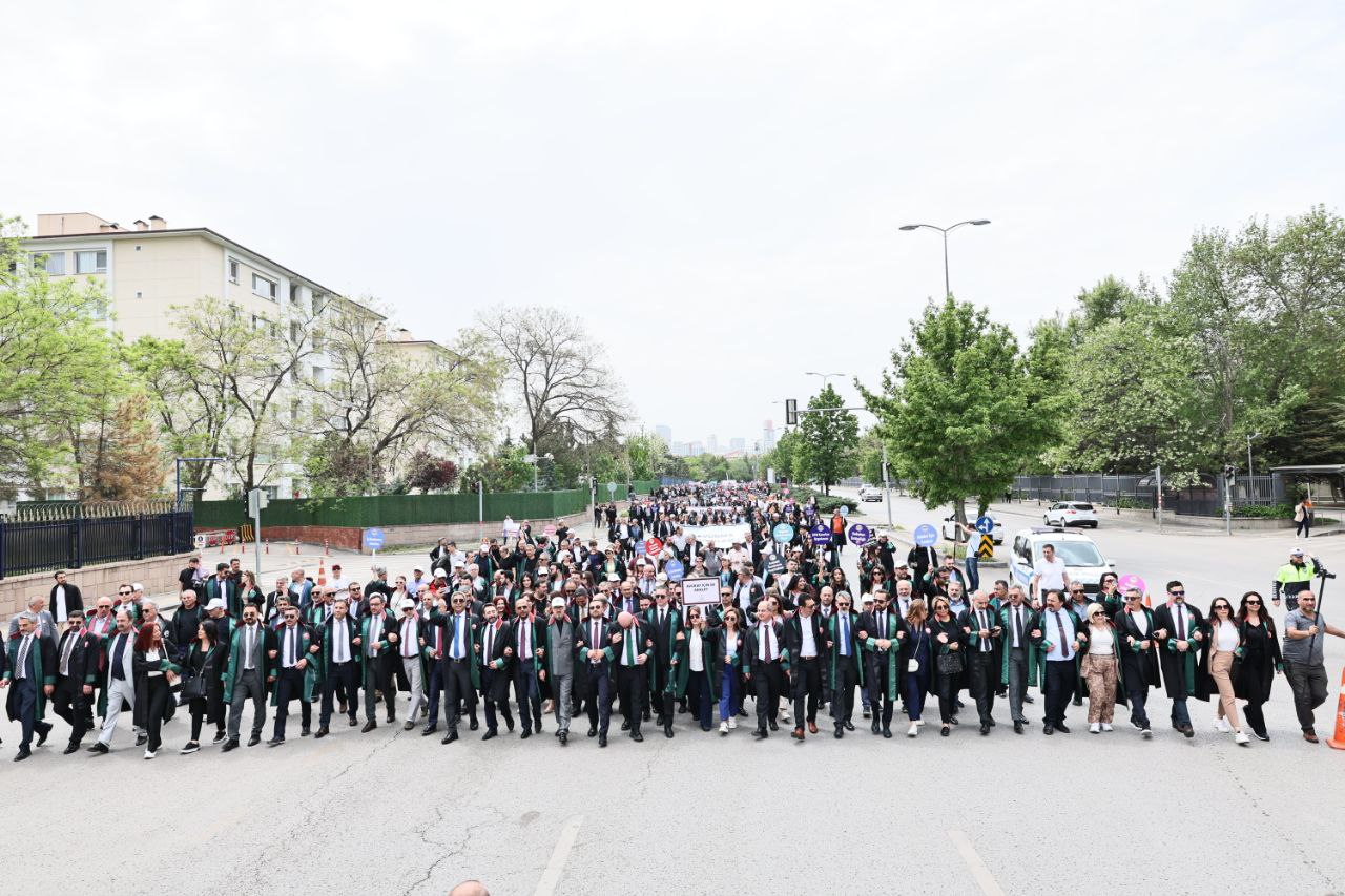 Büyük Savunma Mitingi Yapıldı — 1