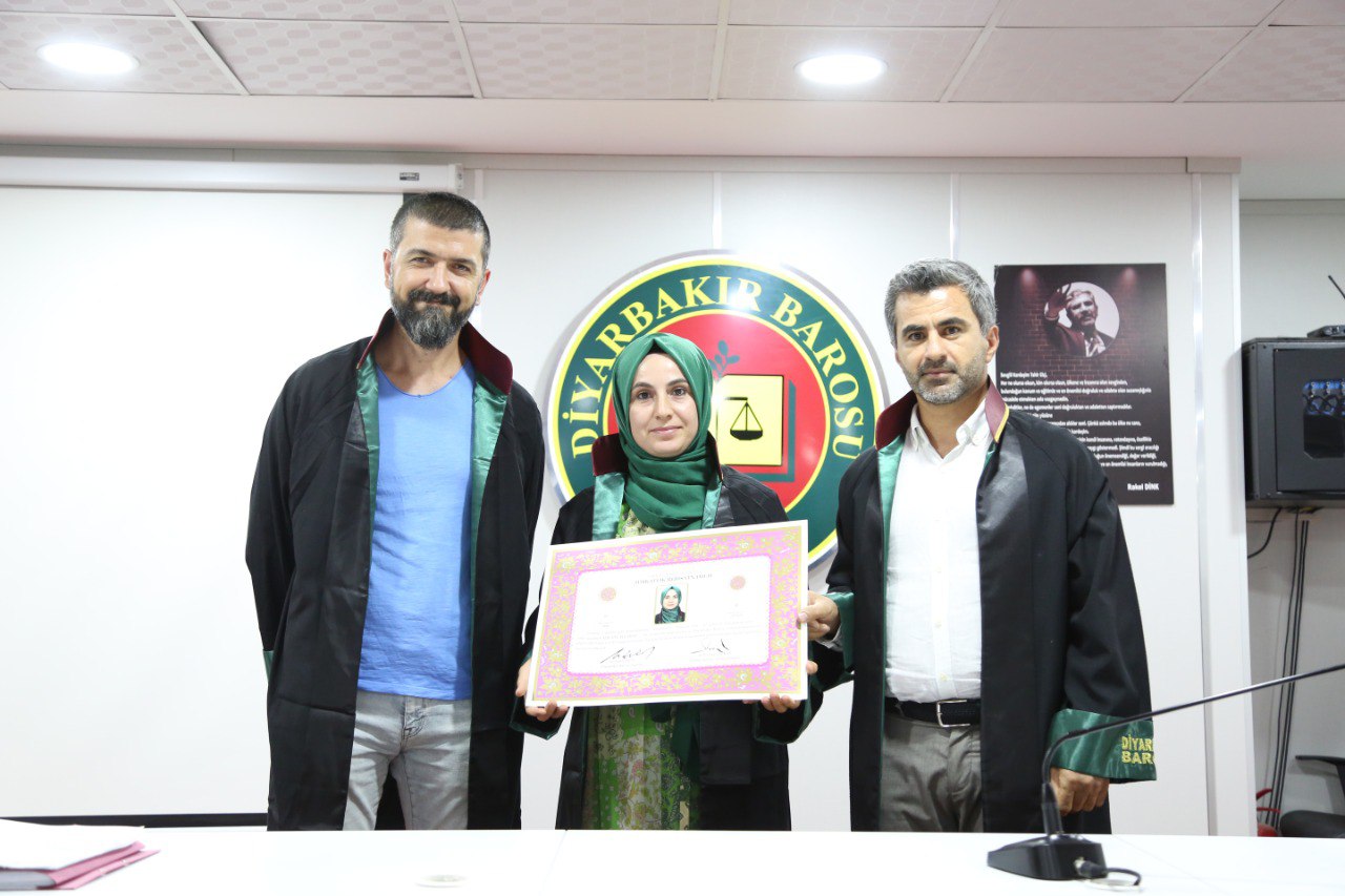 İki Meslektaşımız Avukatlık Yeminini İcra Ederek Aramıza Katıldı. — 1