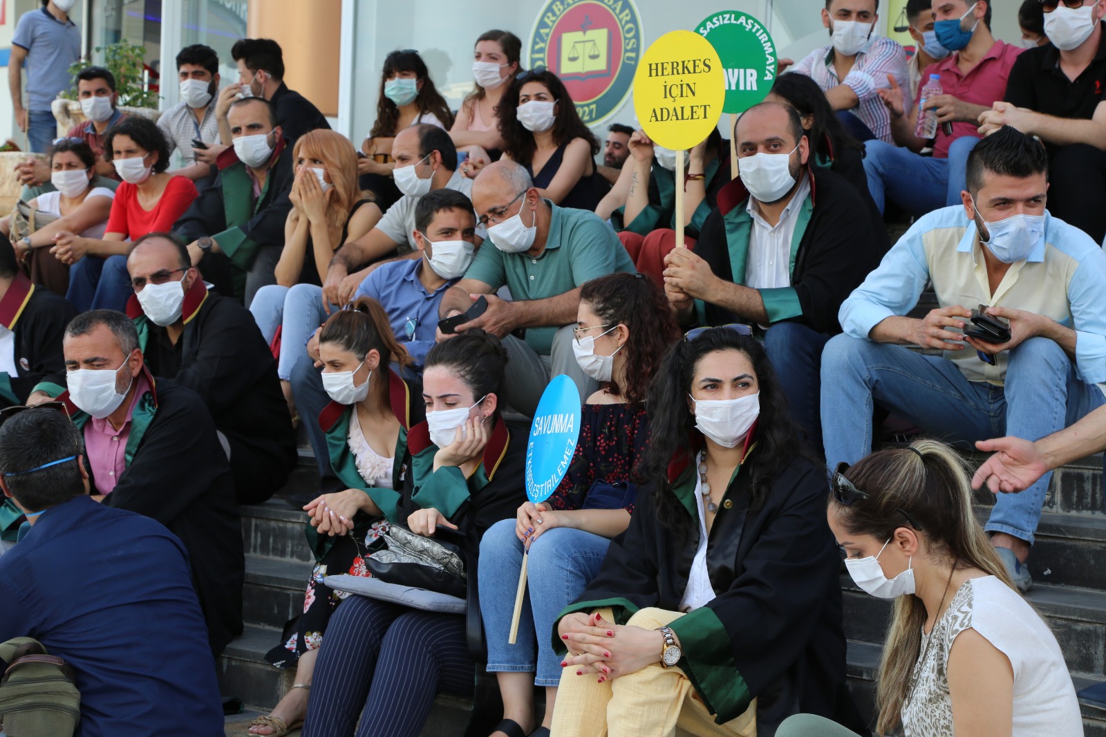 Avukatlık Yasasında Yapılması Planlanan Değişiklik 80 Baronun İtirazına Rağmen Hız Kesmeden Devam Ediyor. #ParalelBaroyaHayır — 5