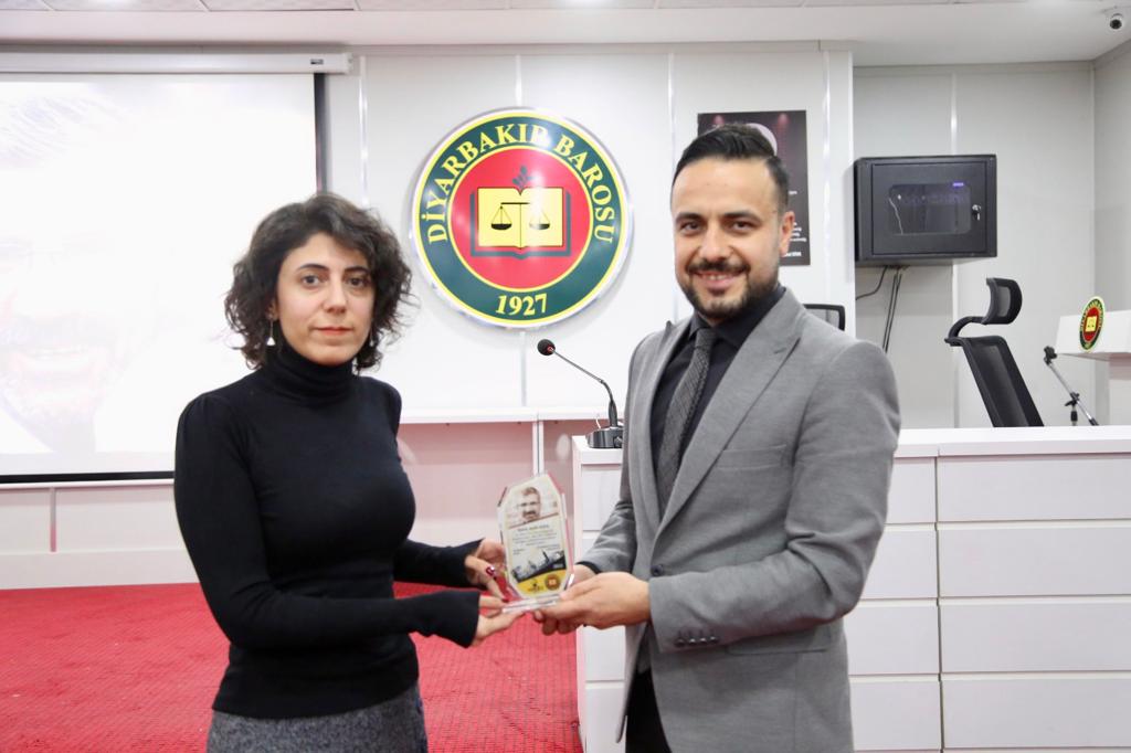 Di Wergiriya Bernameya Bîranîna Serokê Baroya Me Tahîr Elçî de 'Pêşandana Kurtefîlmê' Hat Lidarxistin — 4